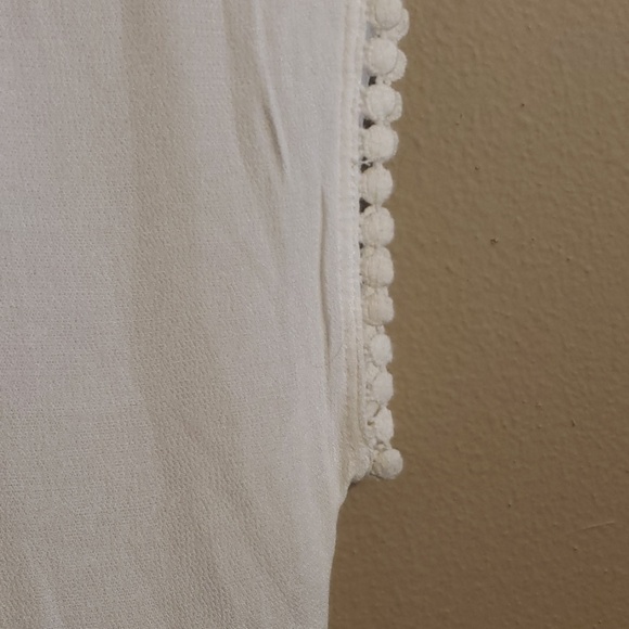 Ariat rayon short sleeve embroidered top - Picture 5 of 6